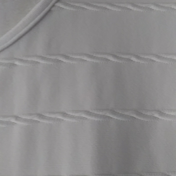 Talbots Stretch Short Sleeve Pattern White Top - Picture 7 of 13